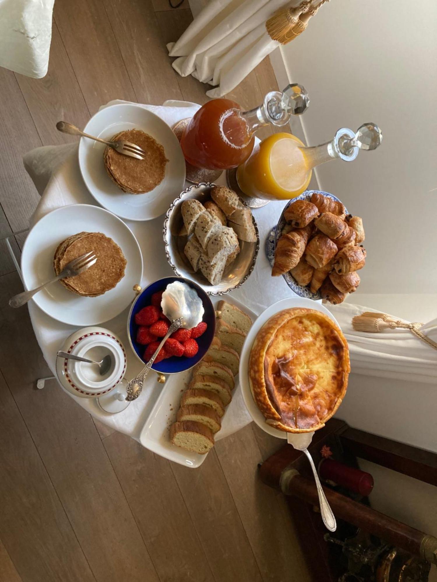 Le Manoir Du Ribardon Bed and Breakfast Neuvy-au-Houlme Esterno foto